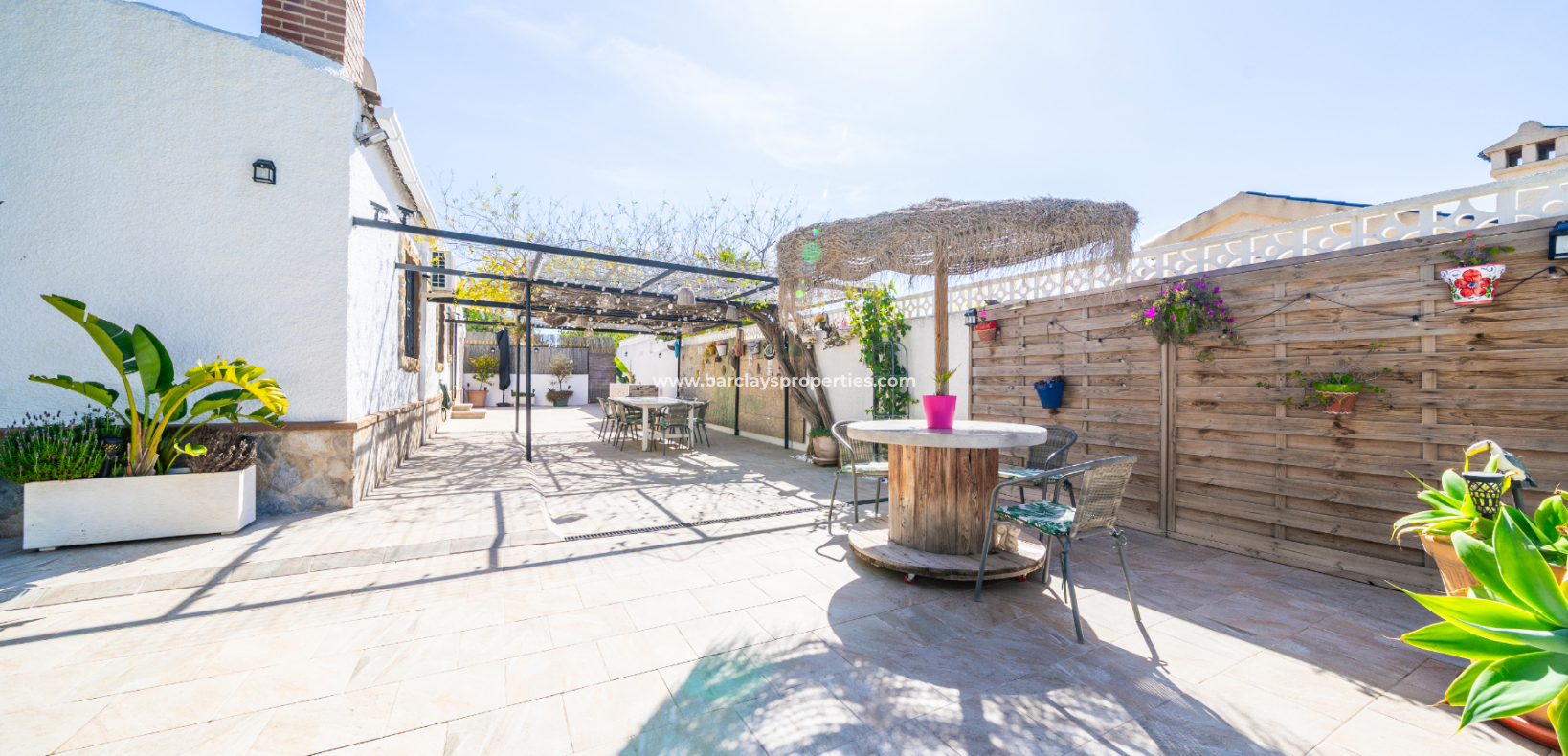 Venta - Chalet Independiente - Urb. La Marina