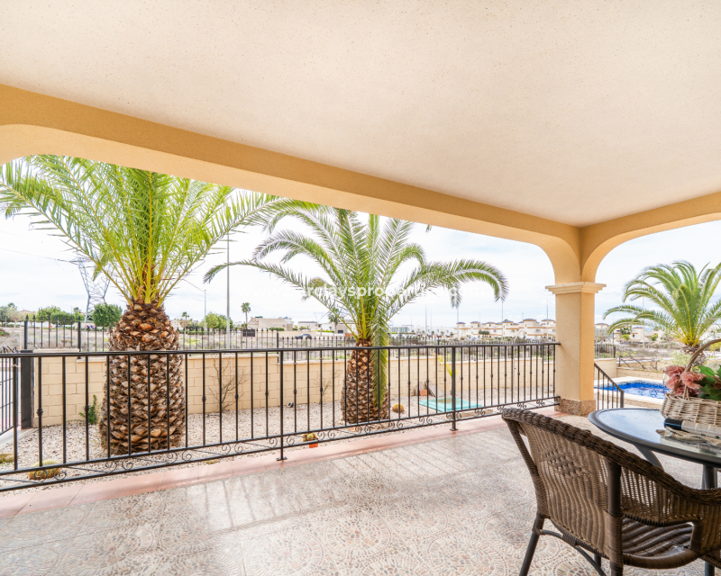 Venta - Chalet Independiente - Urb. La Marina