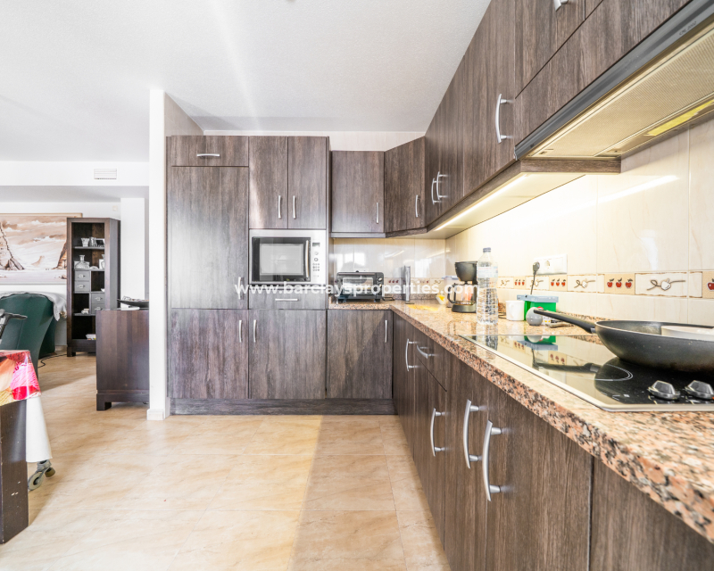 Venta - Chalet Independiente - Urb. La Marina