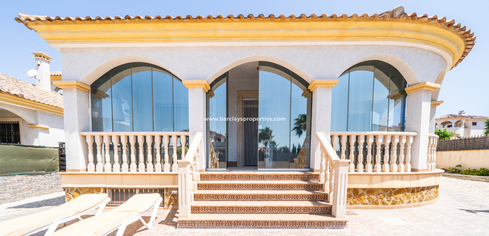 Venta - Chalet Independiente - Urb. La Marina