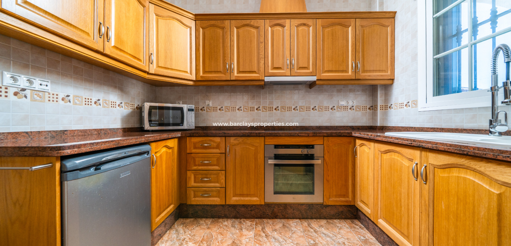 Venta - Chalet Independiente - Urb. La Marina