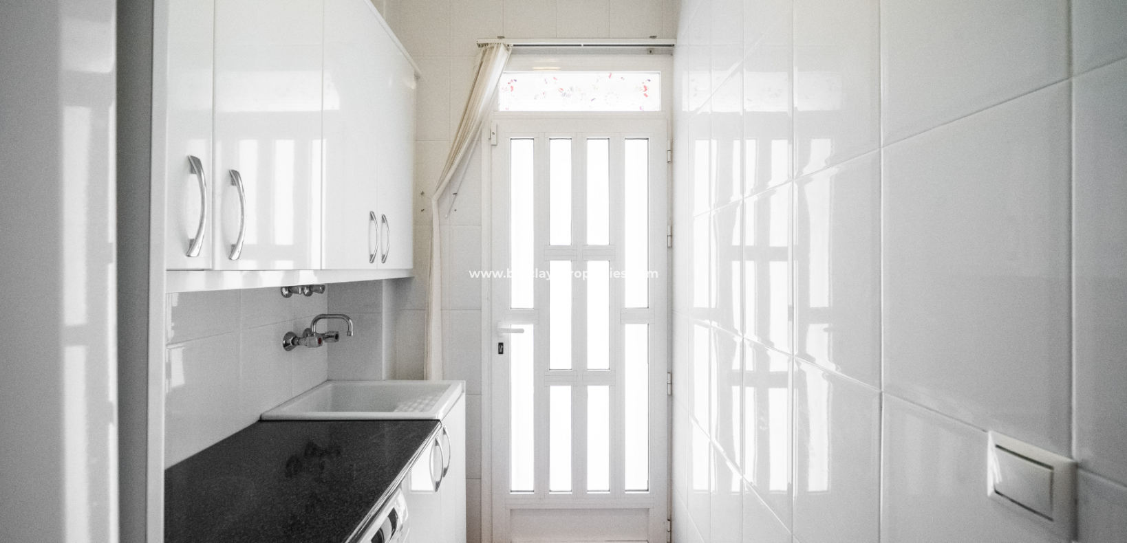 Venta - Chalet Independiente - Urb. La Marina