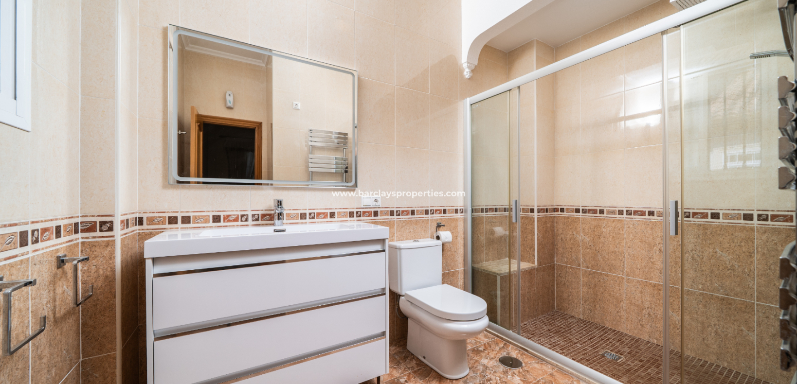 Venta - Chalet Independiente - Urb. La Marina