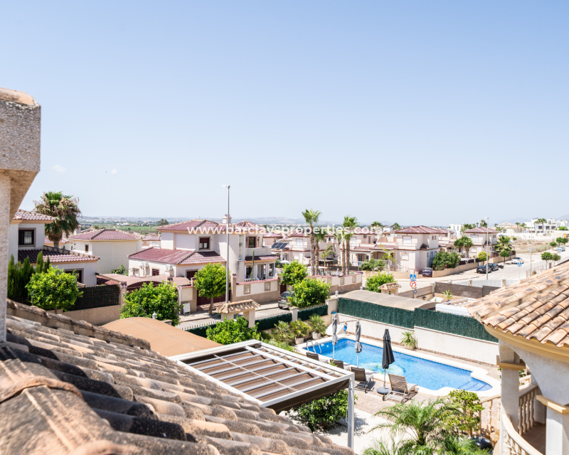 Venta - Chalet Independiente - Urb. La Marina