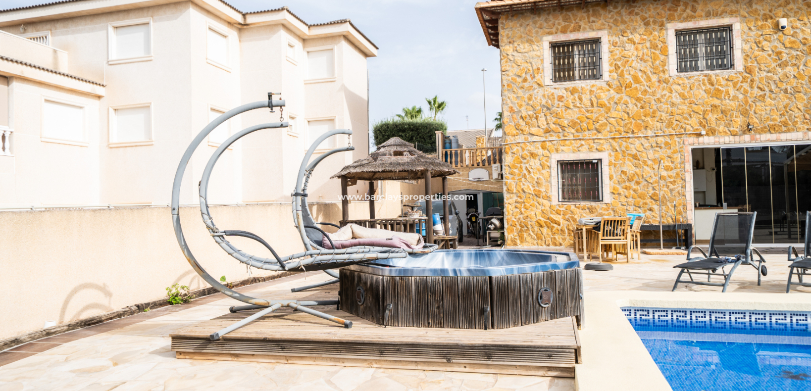 Venta - Chalet Independiente - Urb. La Marina