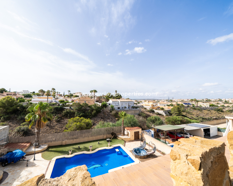 Venta - Chalet Independiente - Urb. La Marina