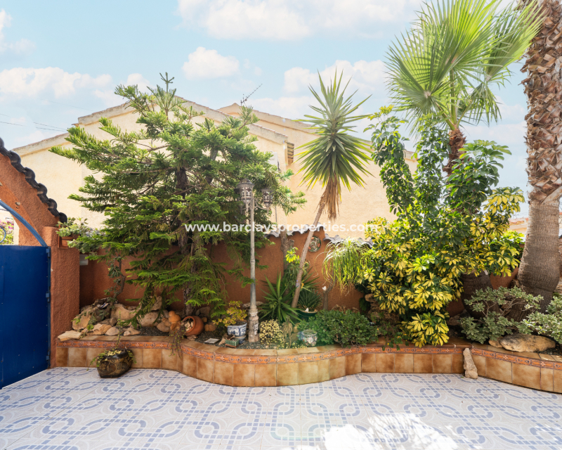 Venta - Chalet Independiente - Urb. La Marina