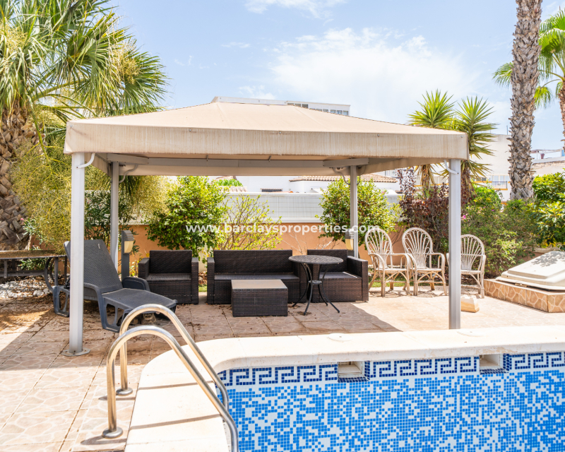 Venta - Chalet Independiente - Urb. La Marina