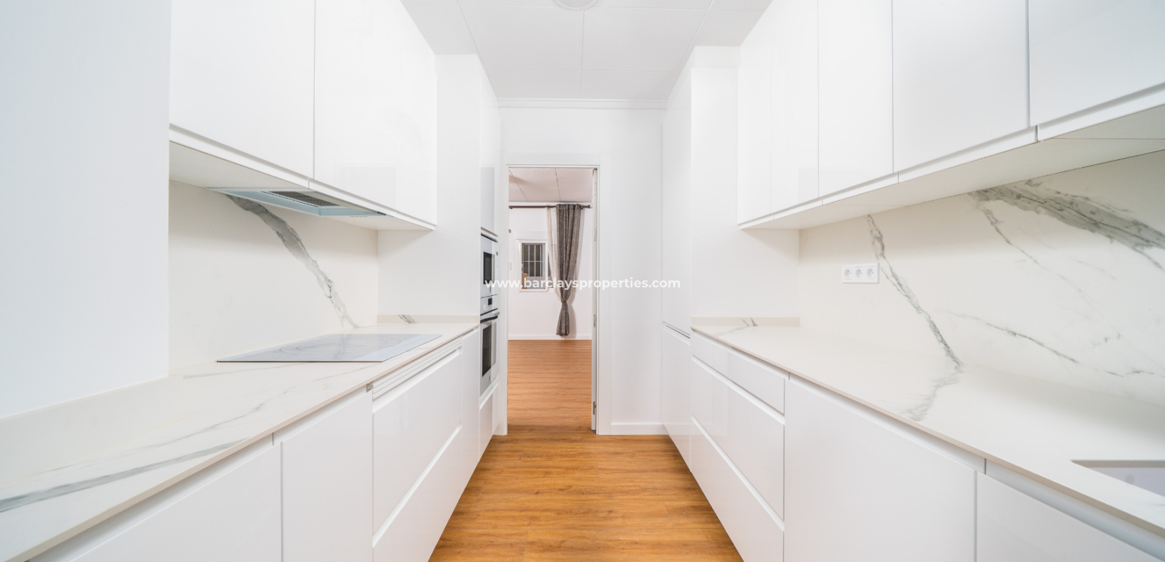 Venta - Chalet Independiente - Urb. La Marina