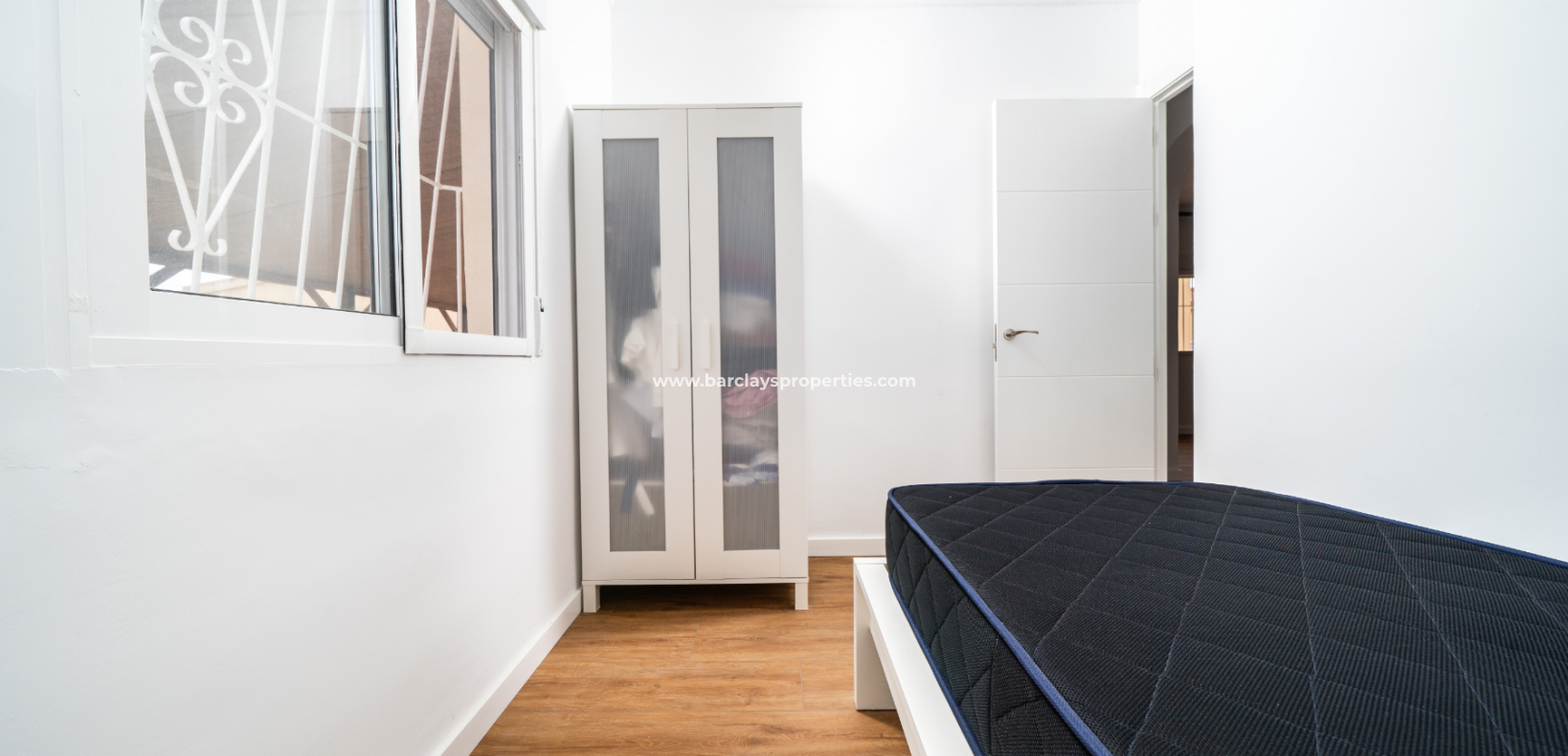 Venta - Chalet Independiente - Urb. La Marina