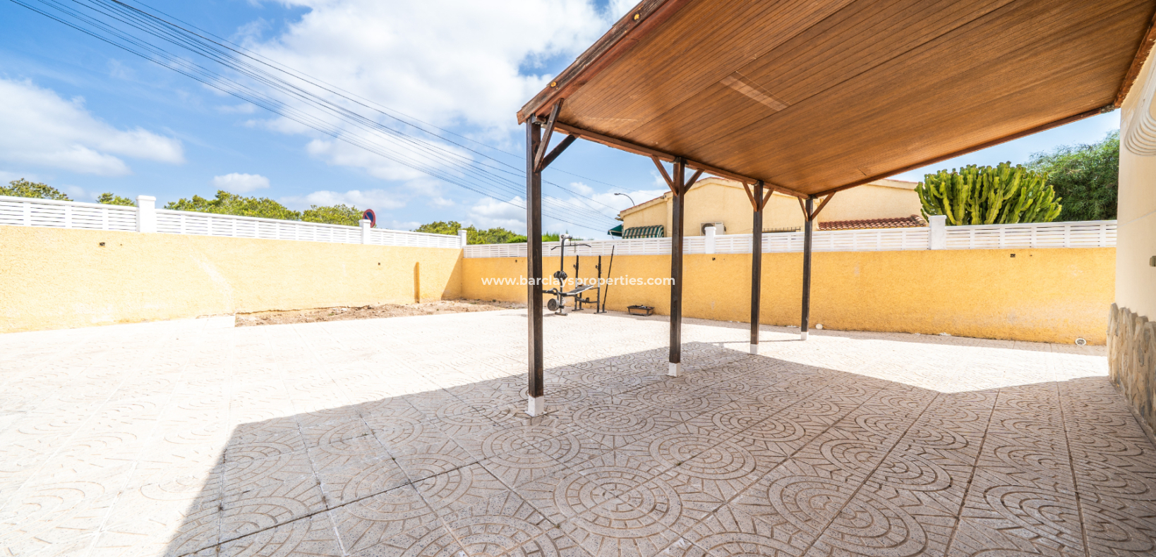 Venta - Chalet Independiente - Urb. La Marina