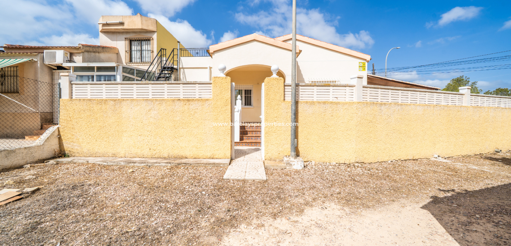 Venta - Chalet Independiente - Urb. La Marina