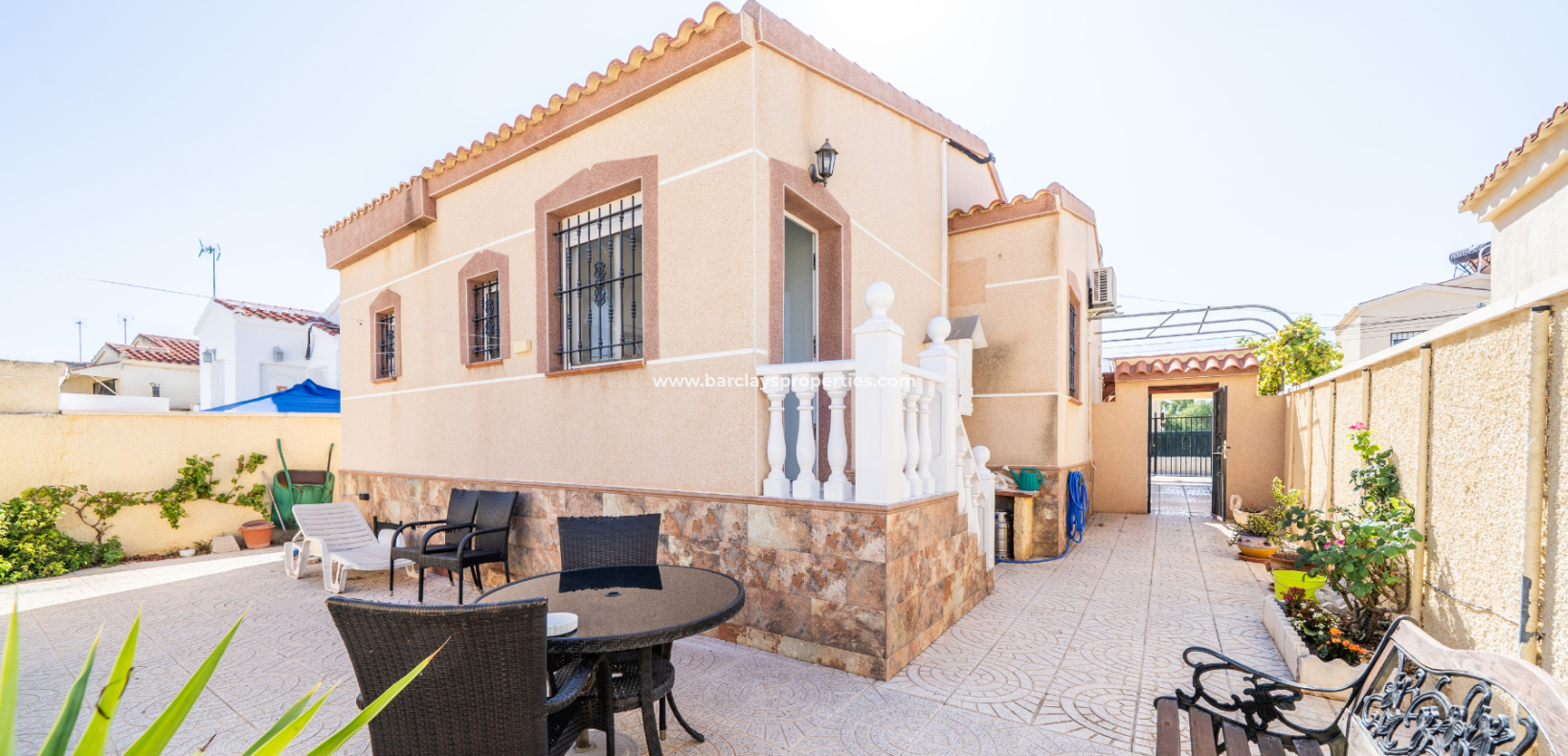 Venta - Chalet Independiente - Urb. La Marina