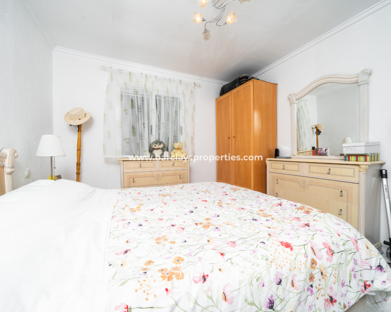 Venta - Chalet Independiente - Urb. La Marina