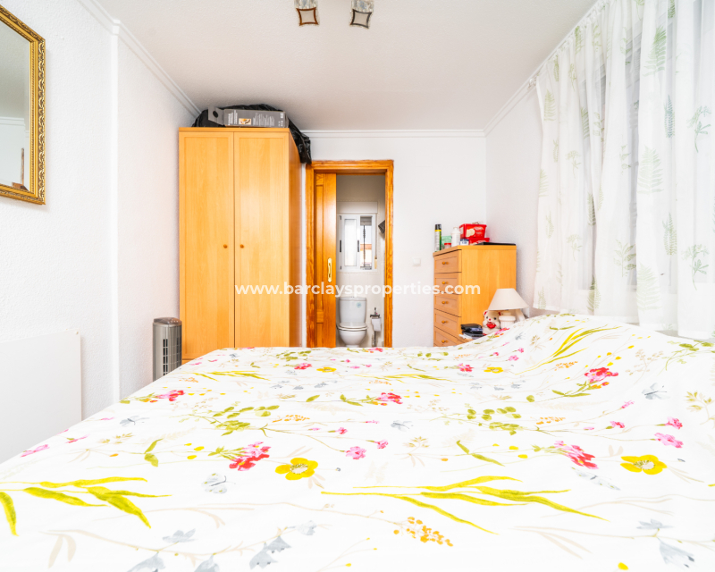 Venta - Chalet Independiente - Urb. La Marina