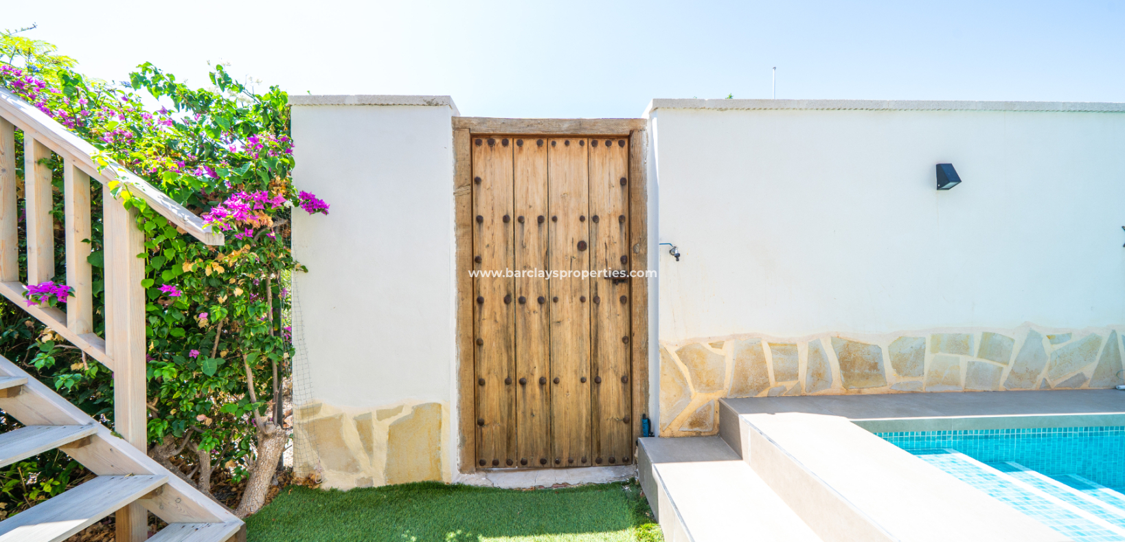 Venta - Chalet Independiente - Urb. La Marina