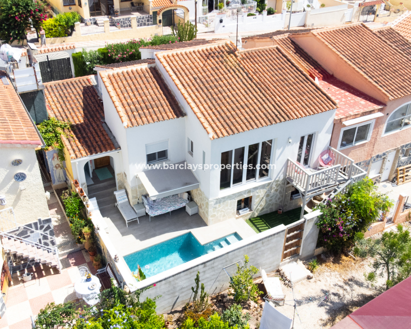 Venta - Chalet Independiente - Urb. La Marina