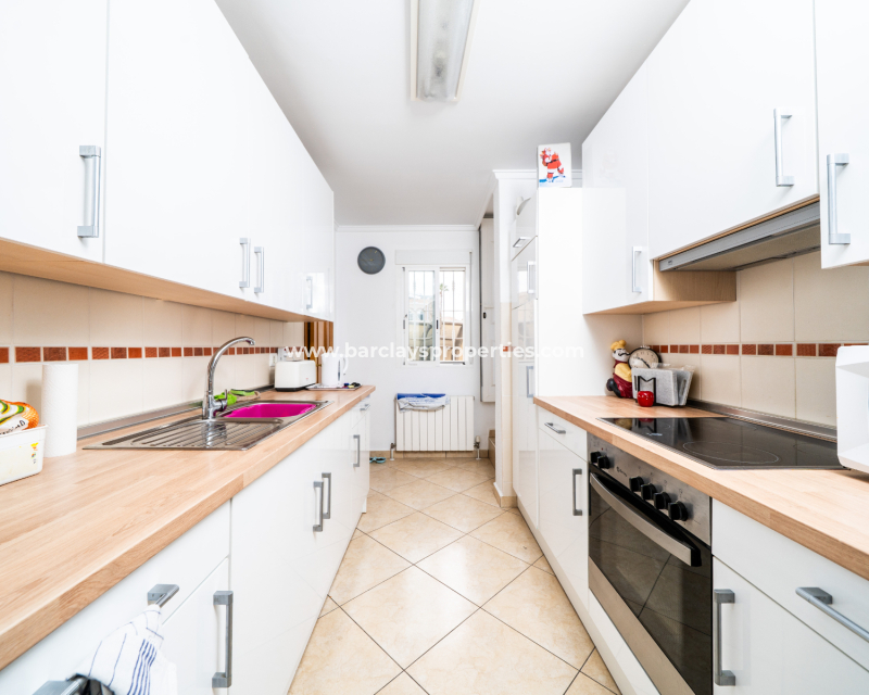 Venta - Chalet Independiente - Urb. La Marina