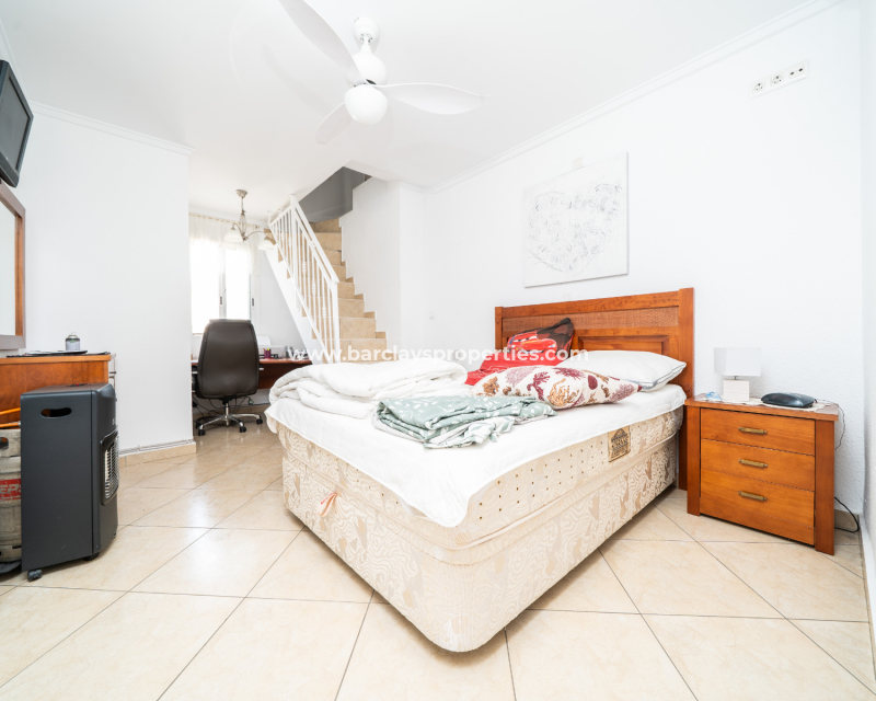 Venta - Chalet Independiente - Urb. La Marina