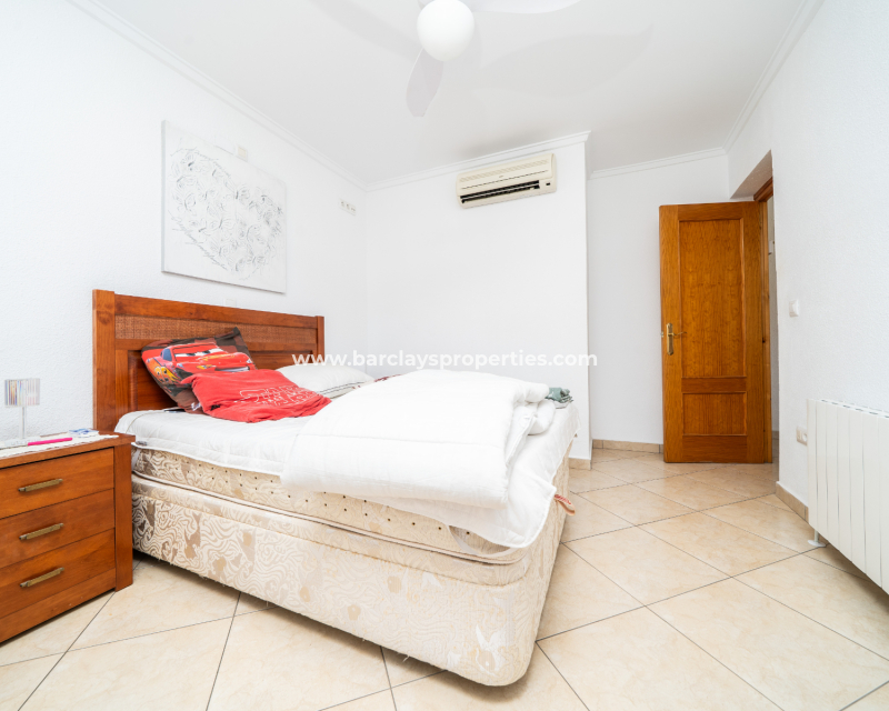 Venta - Chalet Independiente - Urb. La Marina