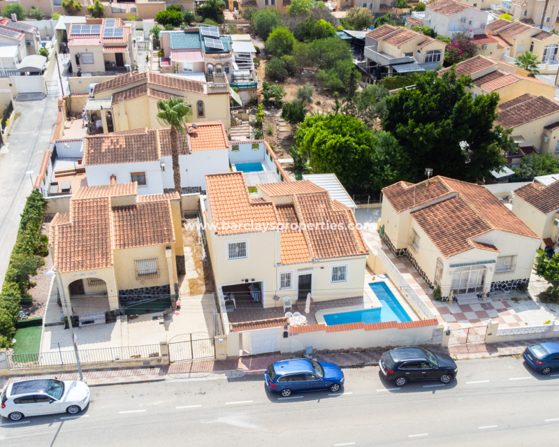 Venta - Chalet Independiente - Urb. La Marina