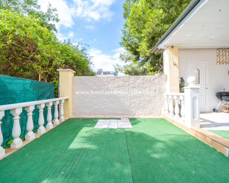 Venta - Chalet Independiente - Urb. La Marina