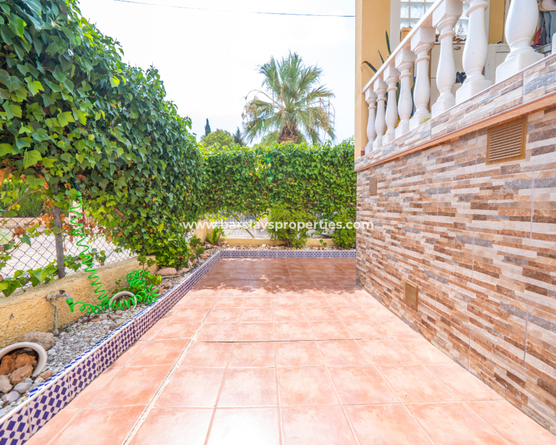 Venta - Chalet Independiente - Urb. La Marina