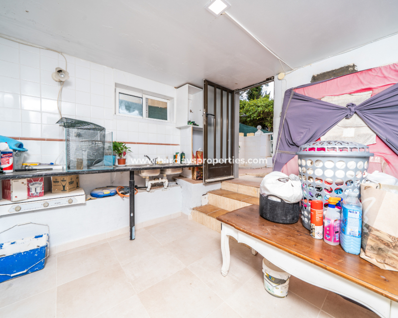 Venta - Chalet Independiente - Urb. La Marina