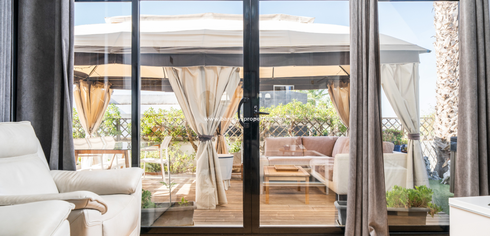 Venta - Chalet Independiente - Urb. La Marina