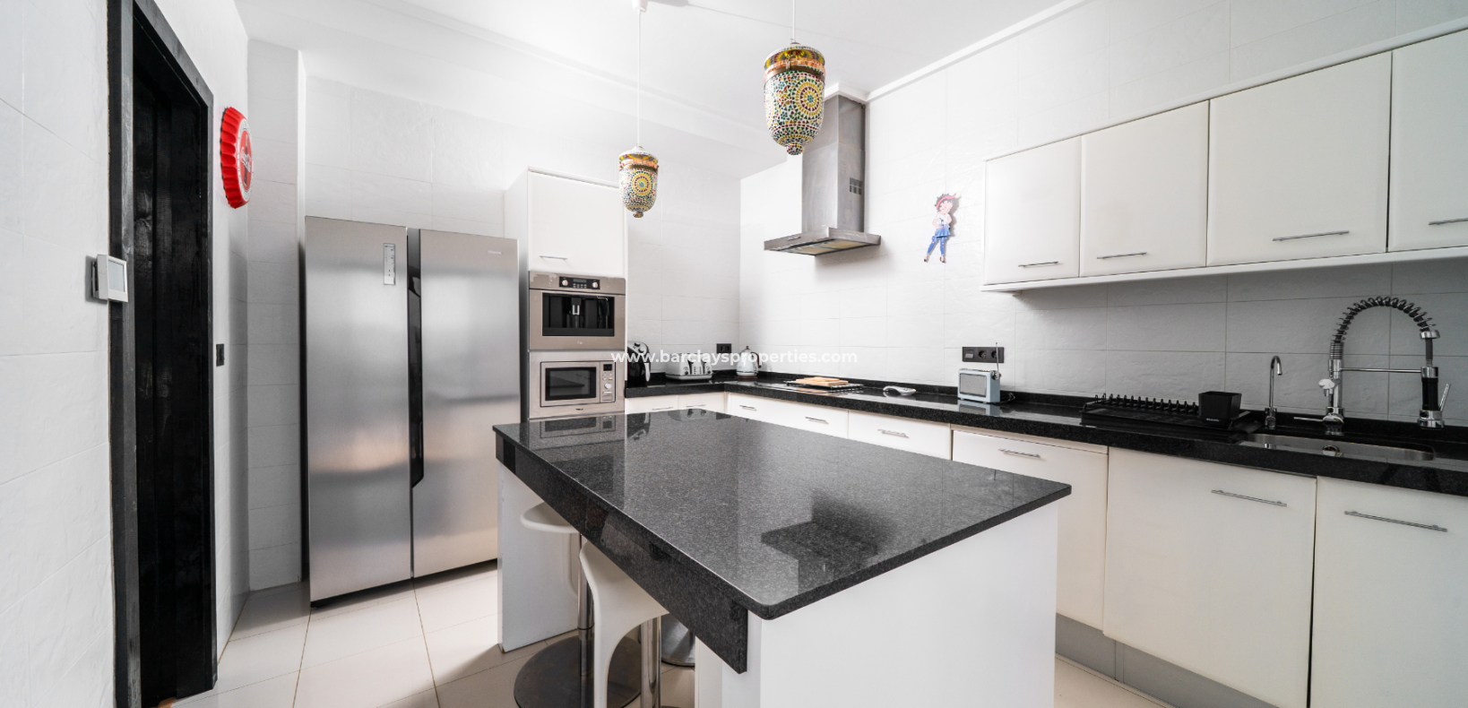 Venta - Chalet Independiente - Urb. La Marina