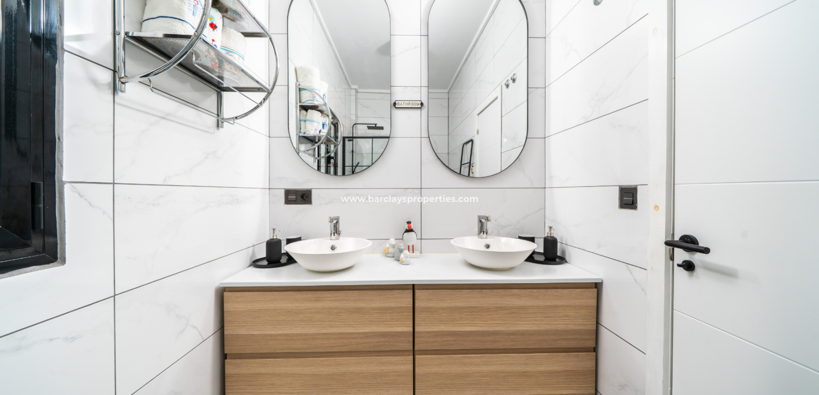 Venta - Chalet Independiente - Urb. La Marina