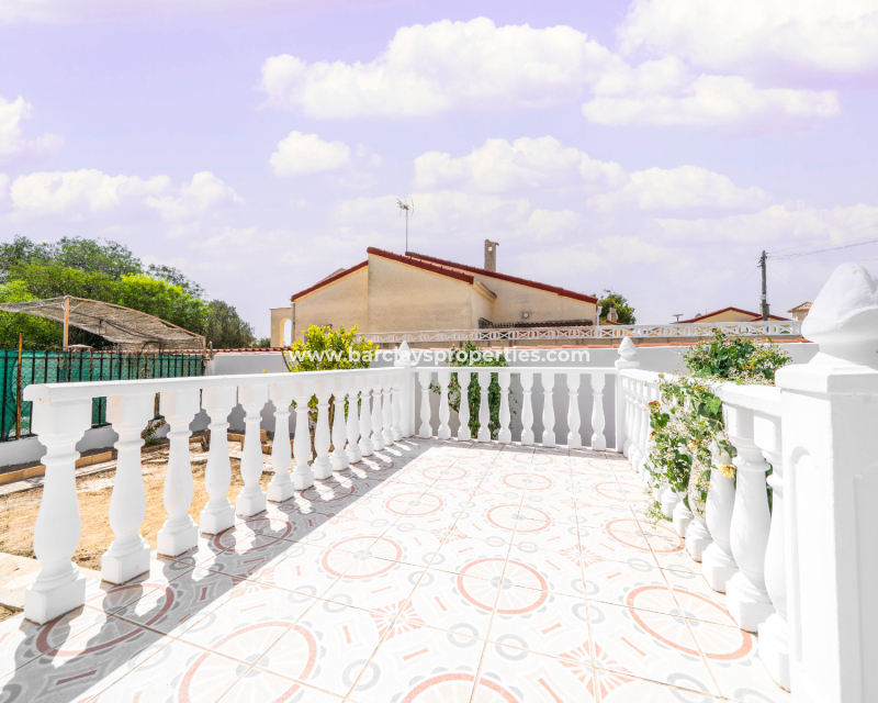 Venta - Chalet Independiente - Urb. La Marina