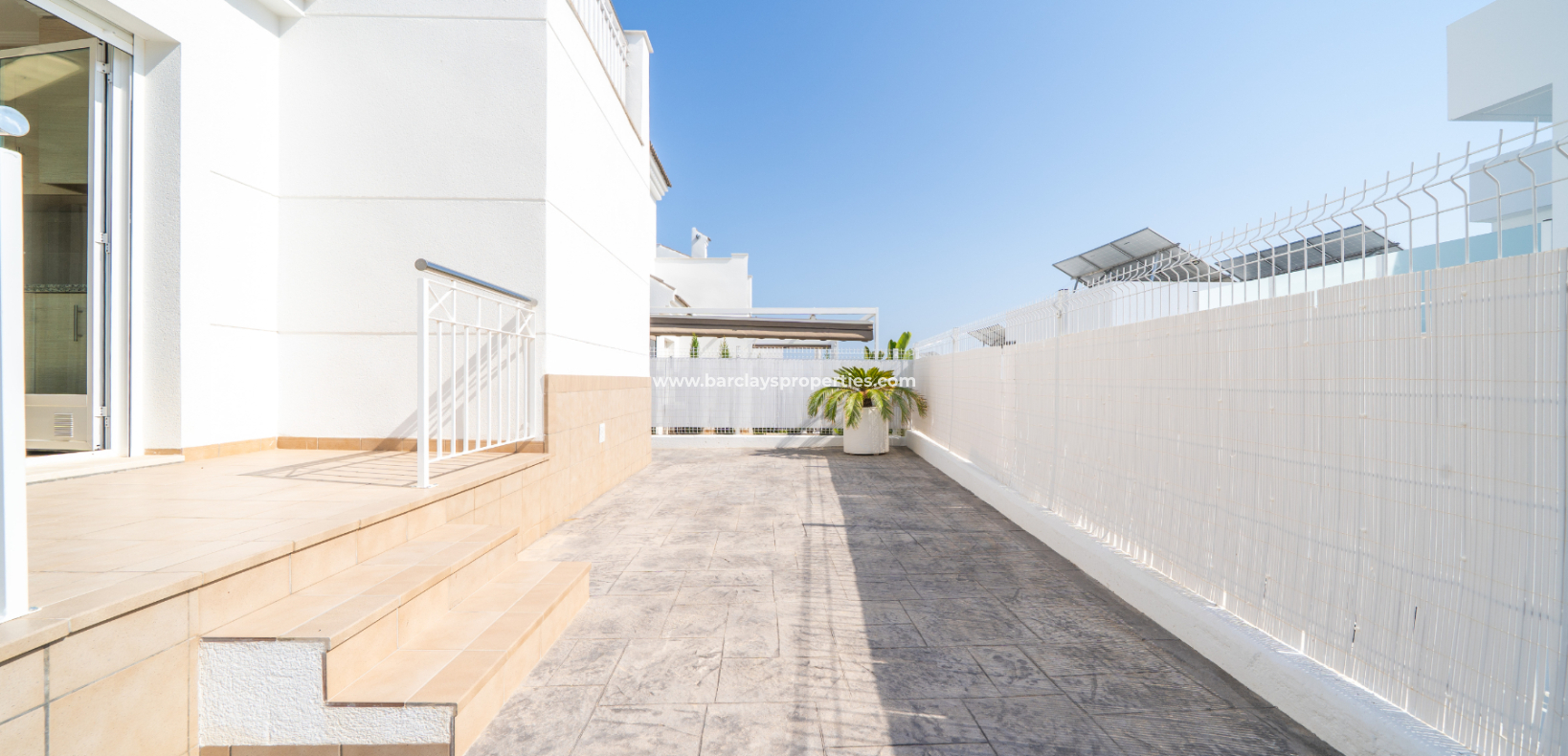 Venta - Chalet Independiente - Urb. La Marina