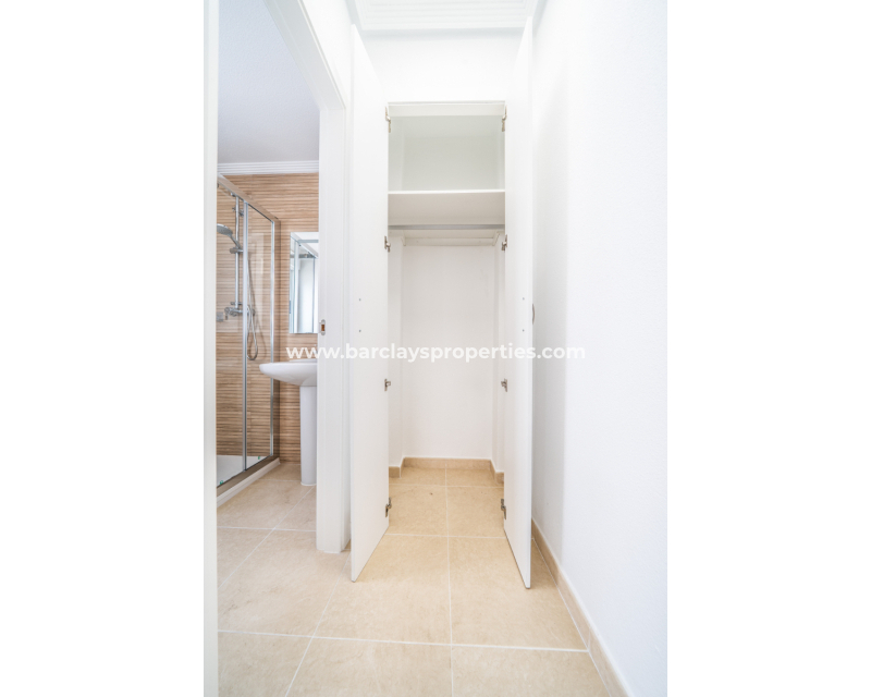 Venta - Chalet Independiente - Urb. La Marina