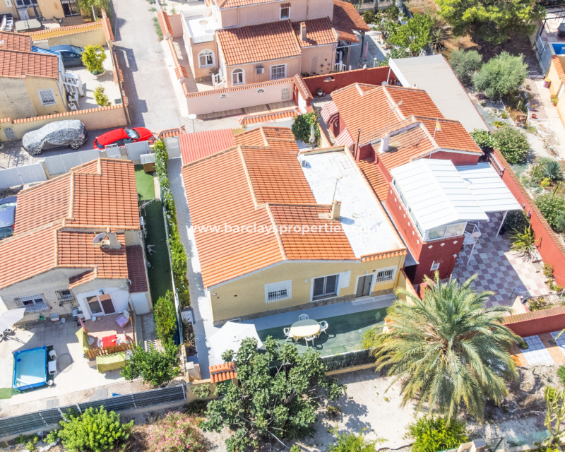 Venta - Chalet Independiente - Urb. La Marina