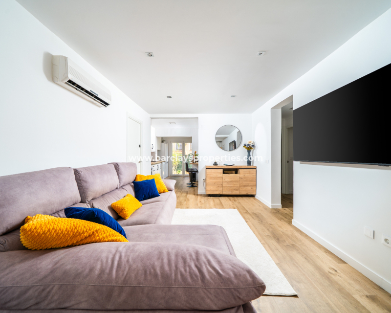 Venta - Chalet Independiente - Urb. La Marina