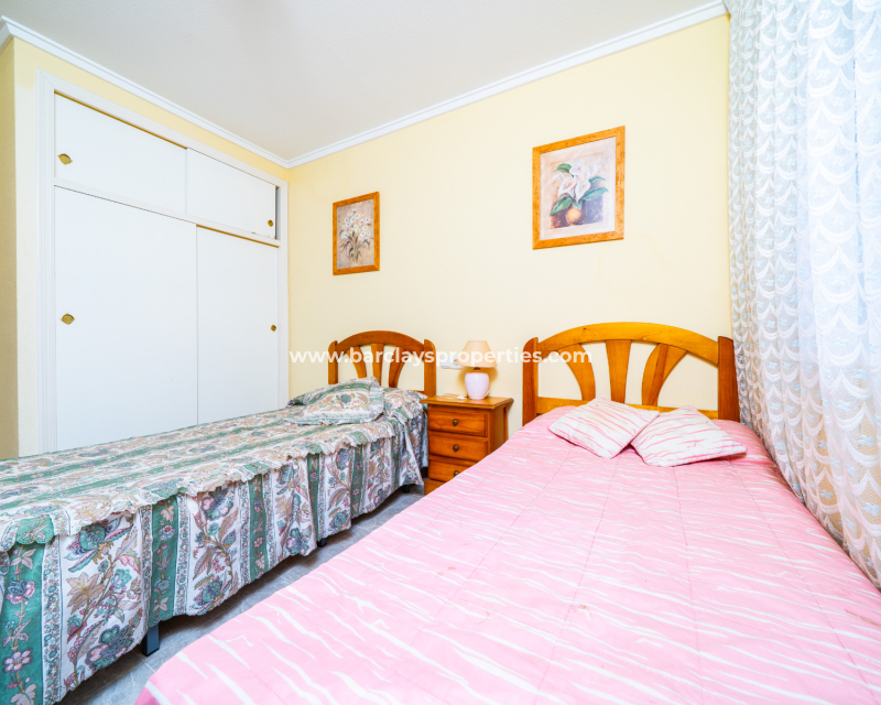 Venta - Chalet Independiente - Urb. La Marina