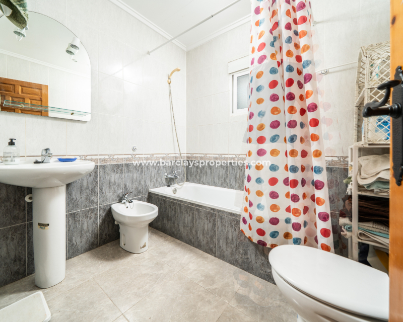 Venta - Chalet Independiente - Urb. La Marina