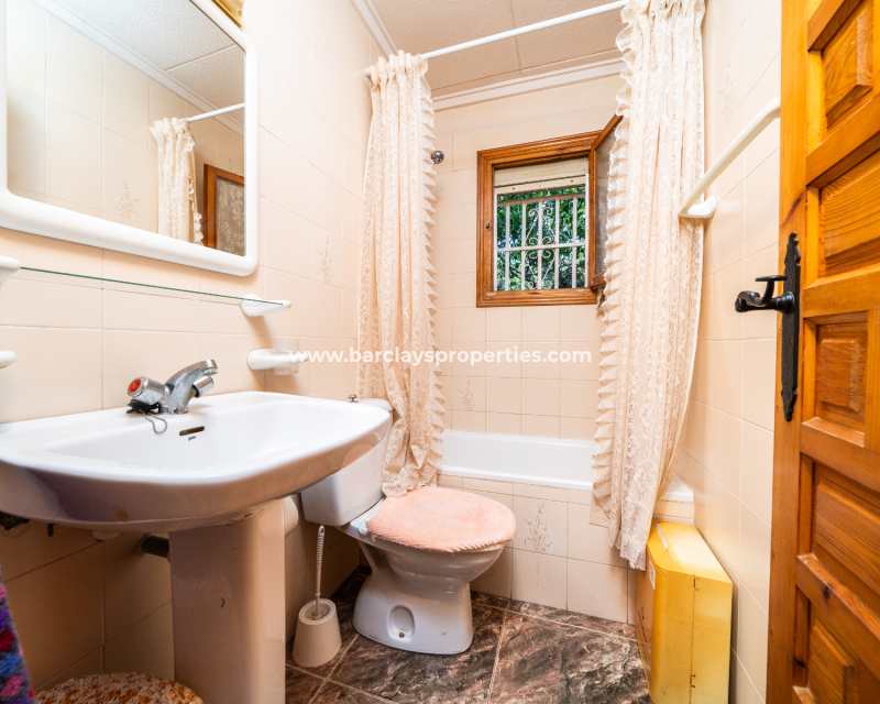 Venta - Chalet Independiente - Urb. La Marina