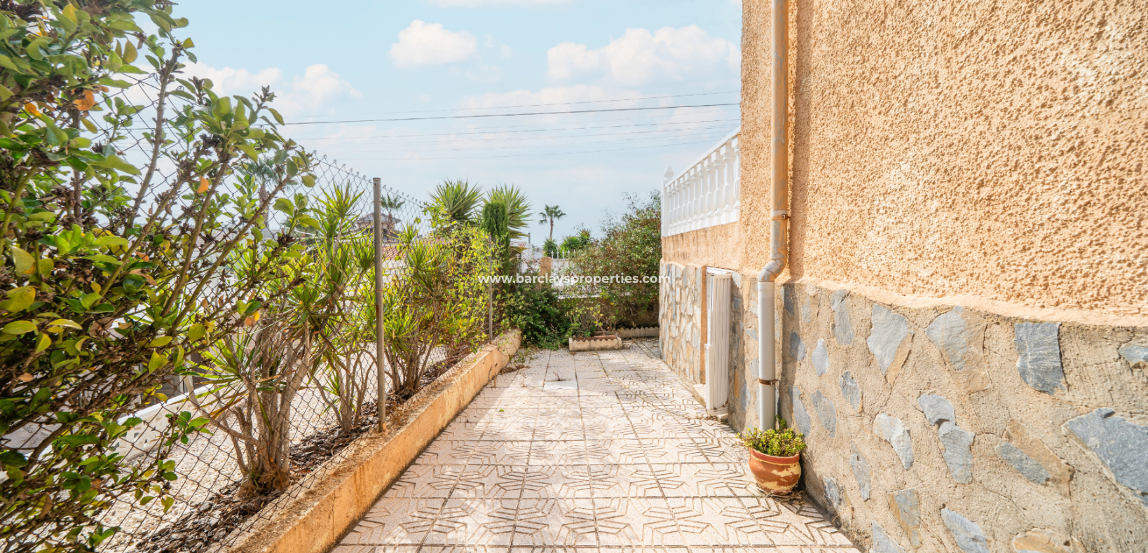 Venta - Chalet Independiente - Urb. La Marina