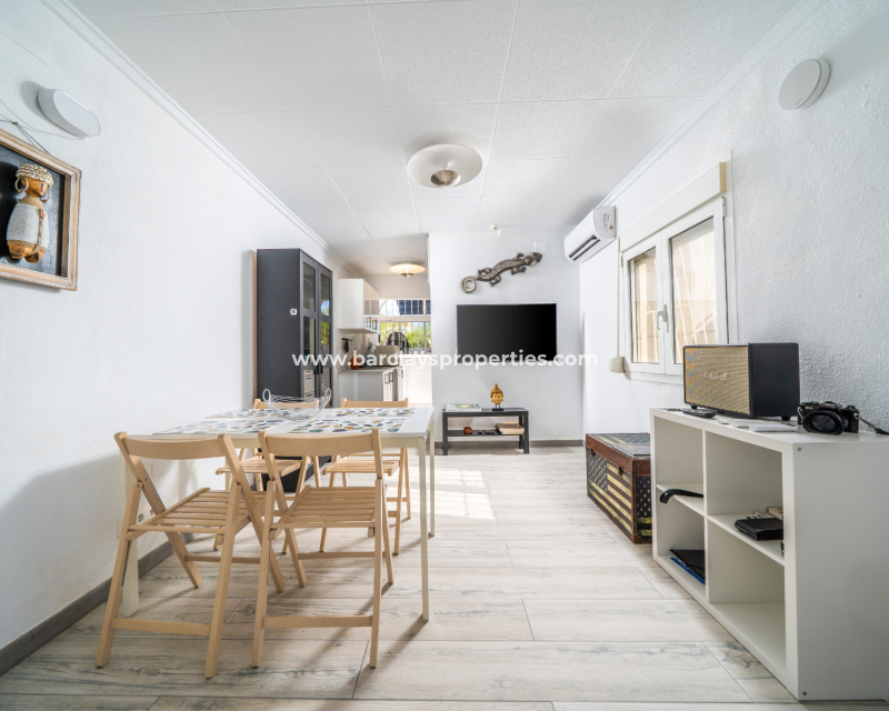 Venta - Chalet Independiente - Urb. La Marina