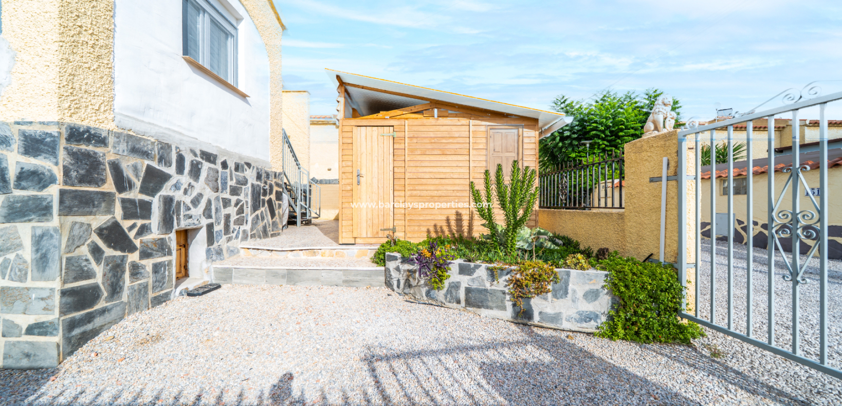 Venta - Chalet Independiente - Urb. La Marina