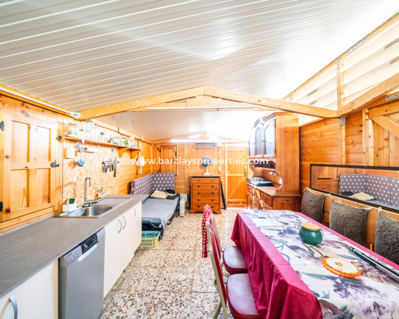 Venta - Chalet Independiente - Urb. La Marina