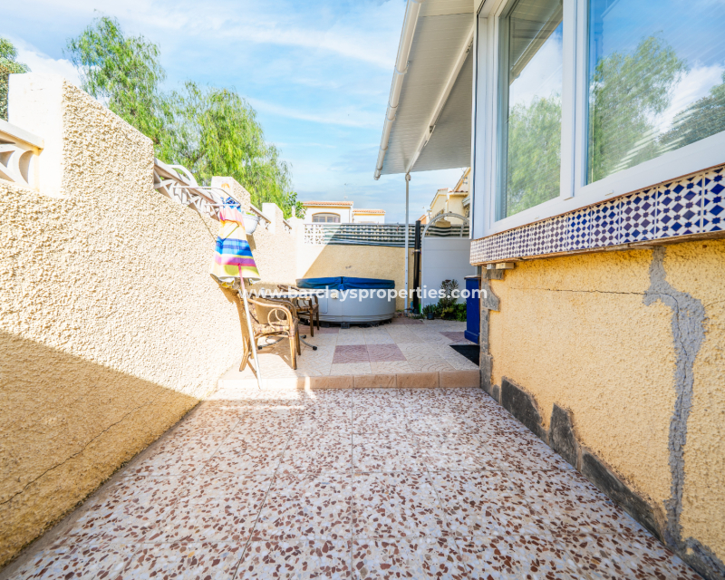 Venta - Chalet Independiente - Urb. La Marina