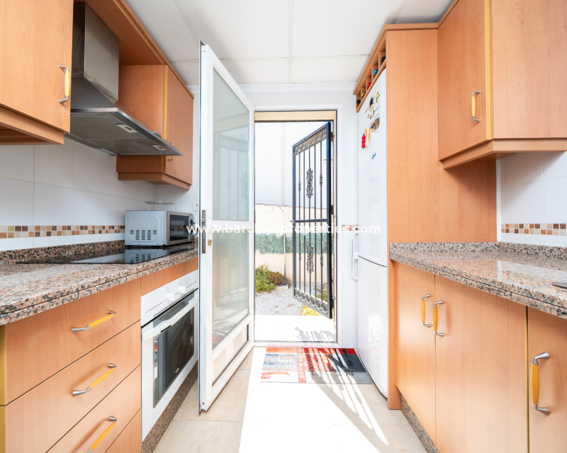 Venta - Chalet Independiente - Urb. La Marina