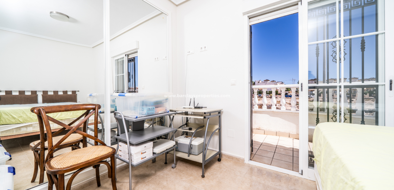 Venta - Chalet Independiente - Urb. La Marina