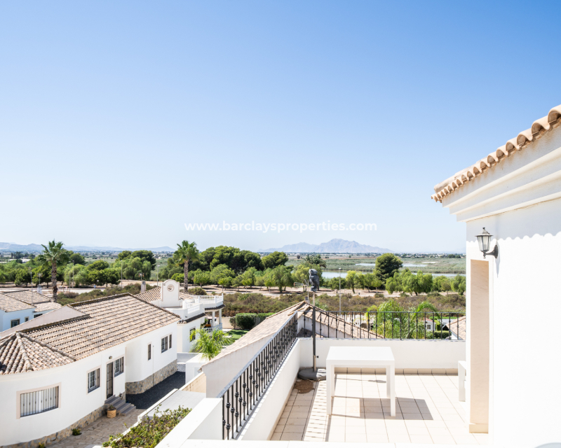 Venta - Chalet Independiente - Urb. La Marina