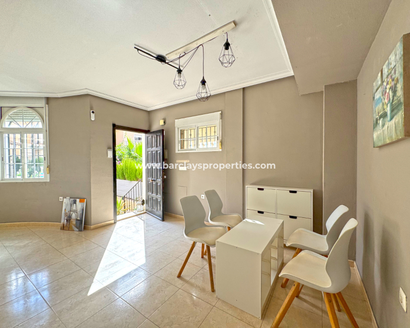Venta - Chalet Independiente - Urb. La Marina