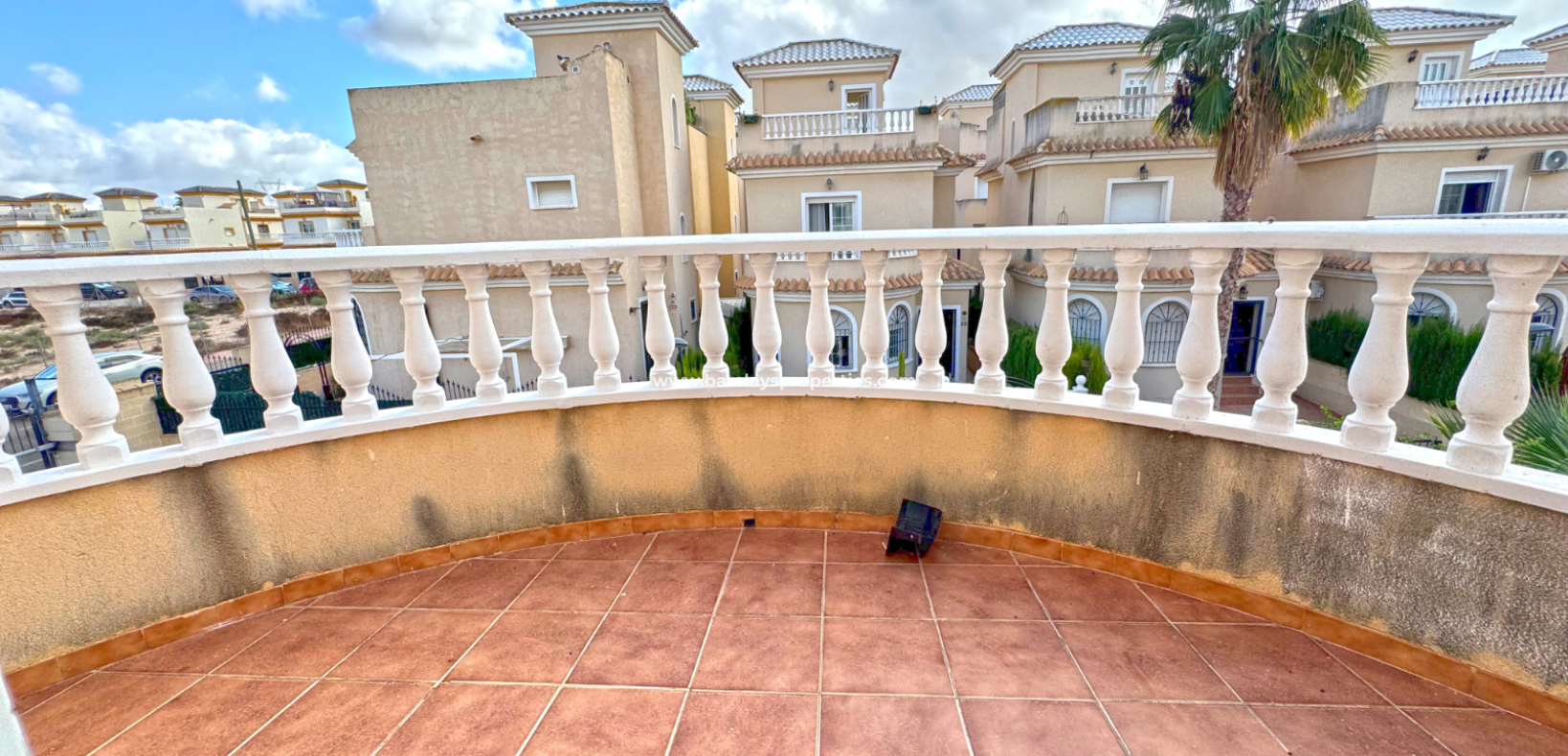 Venta - Chalet Independiente - Urb. La Marina