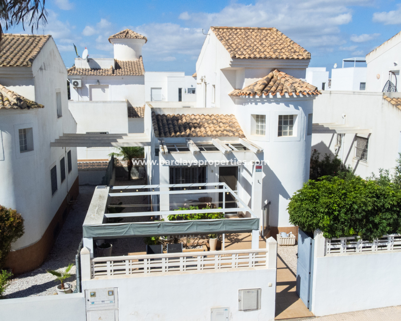 Venta - Chalet Independiente - Urb. La Marina